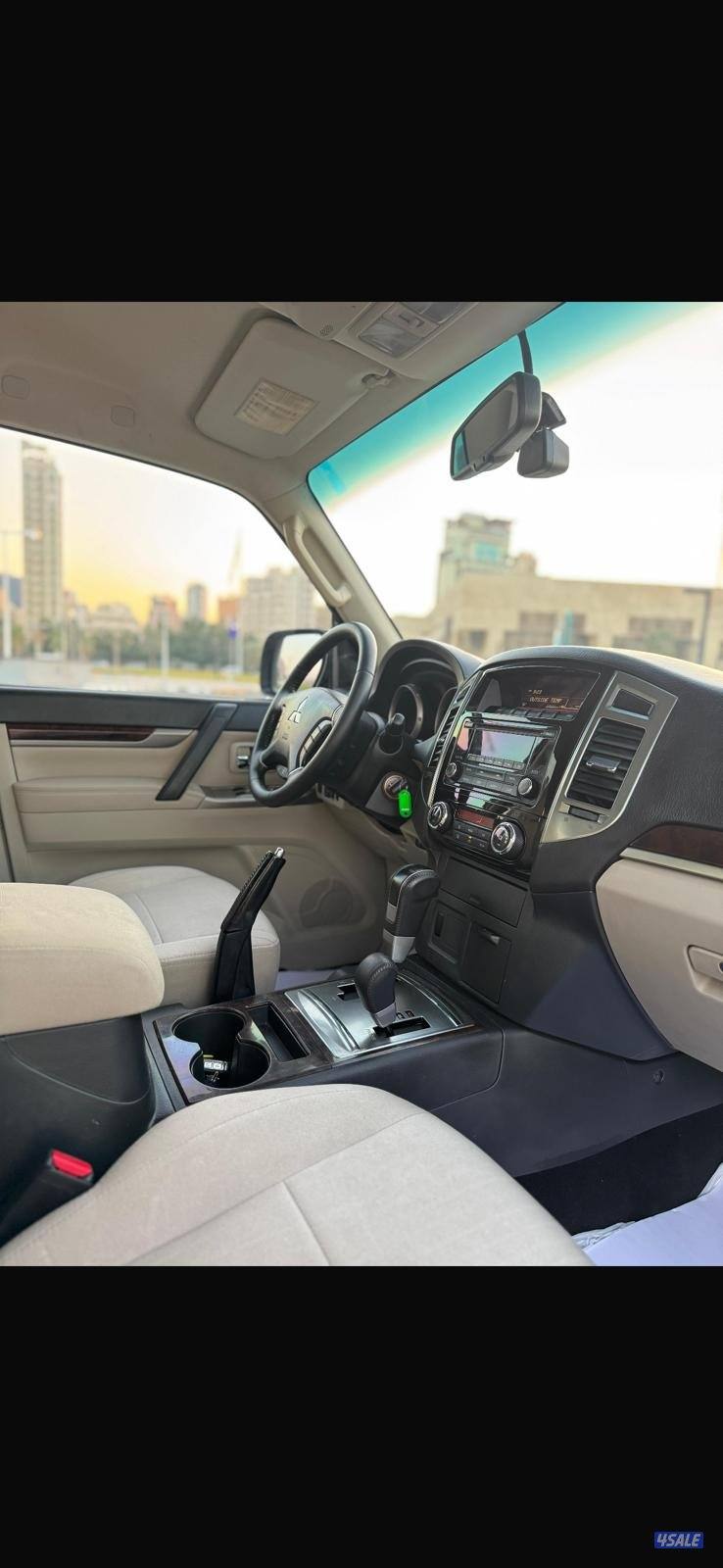 باجيرو موديل 2022 
عداد 84 الف 
ماكينه 3.5 سى سى6