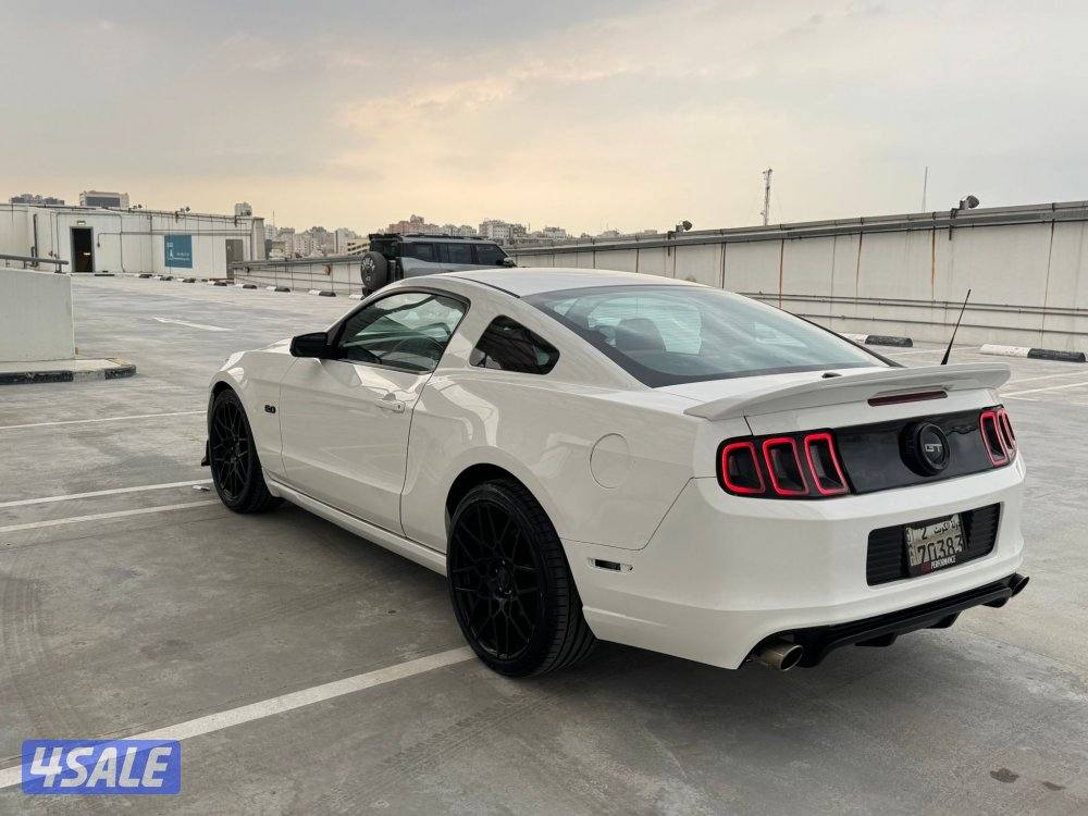 للبيع موستنق 2010 قير عادي 8 سلندر الفل ماعدا البانوراما1