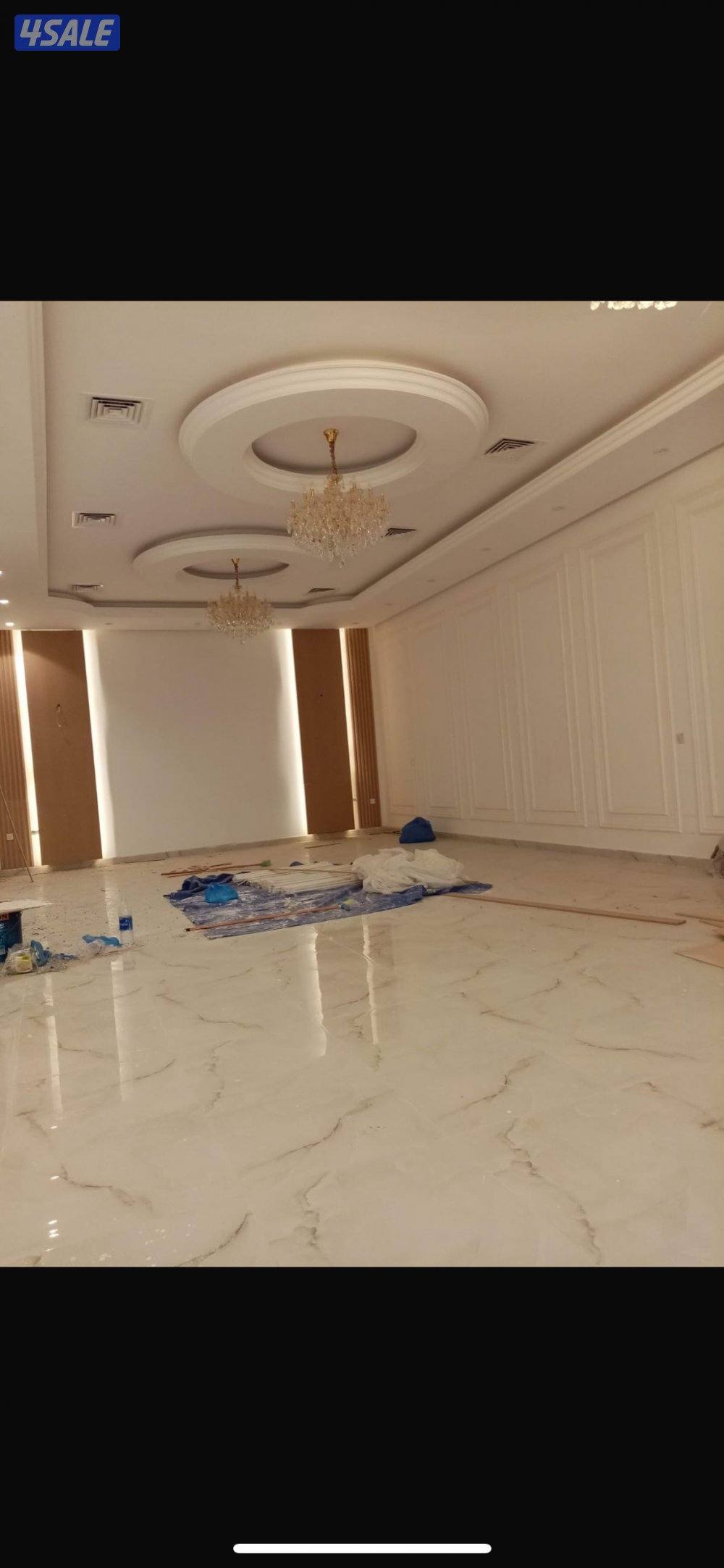 مطلوب وحده تعرف تنظيم معارض ومهندسه ديكورات تصميم داخل0