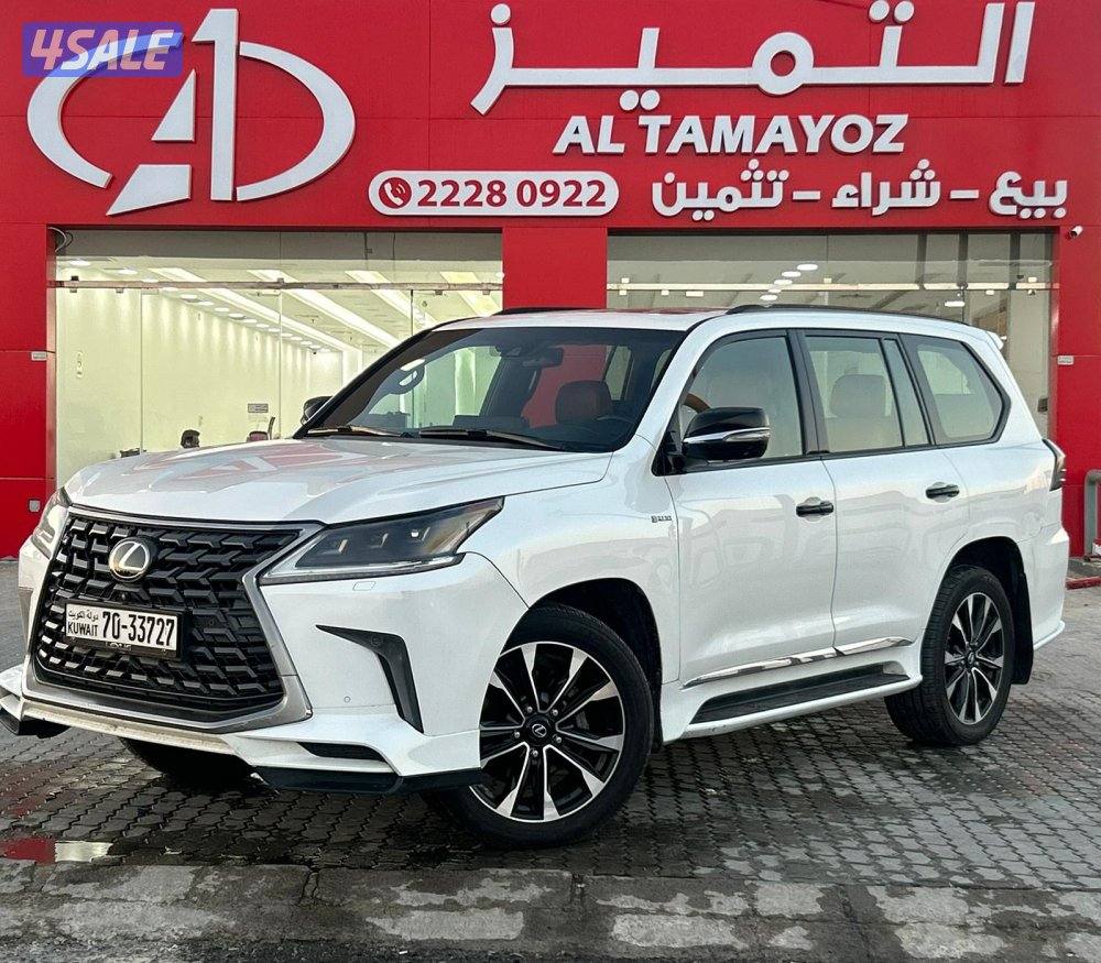 لكزس LX570 درجه اولى موديل 2016 ماشى 208.000 k.m وارد الخليج .صبغ0