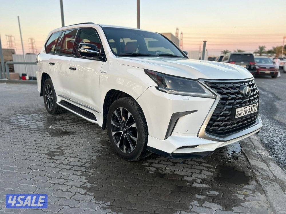 لكزس LX570 درجه اولى موديل 2016 ماشى 208.000 k.m وارد الخليج .صبغ1