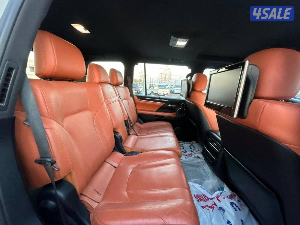 لكزس LX570 درجه اولى موديل 2016 ماشى 208.000 k.m وارد الخليج .صبغ4