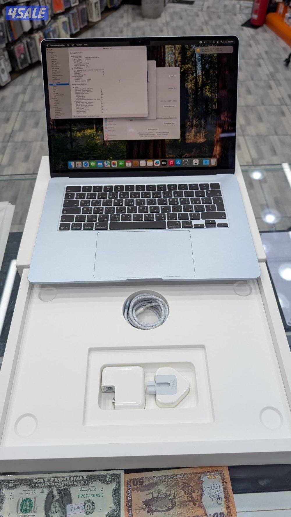 Macbook air m4 15 inch 16 gb 256 gb used like new battery 100 24