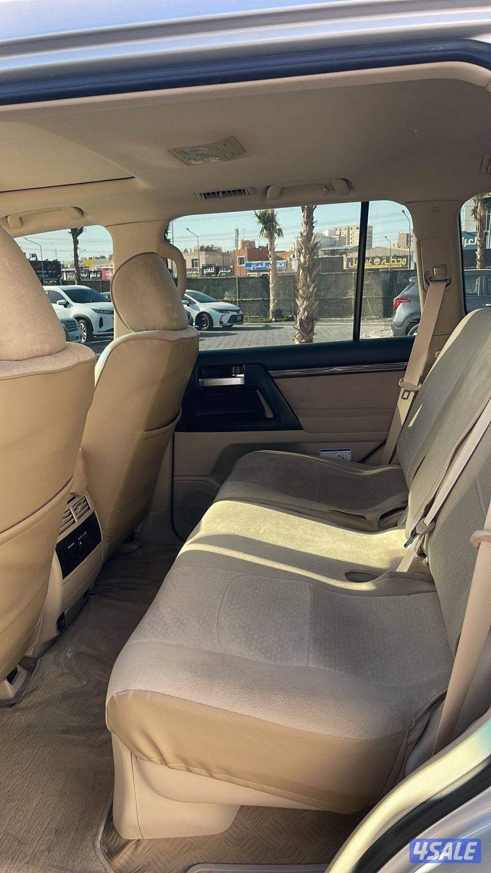 لاندكروز موديل 2020 عداد 93 صبغ الوكاله عليه حمايه فل بدي.4