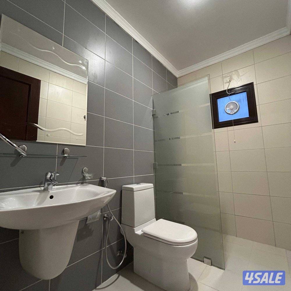 دور كامل للايجار في الصديق قطعة 713