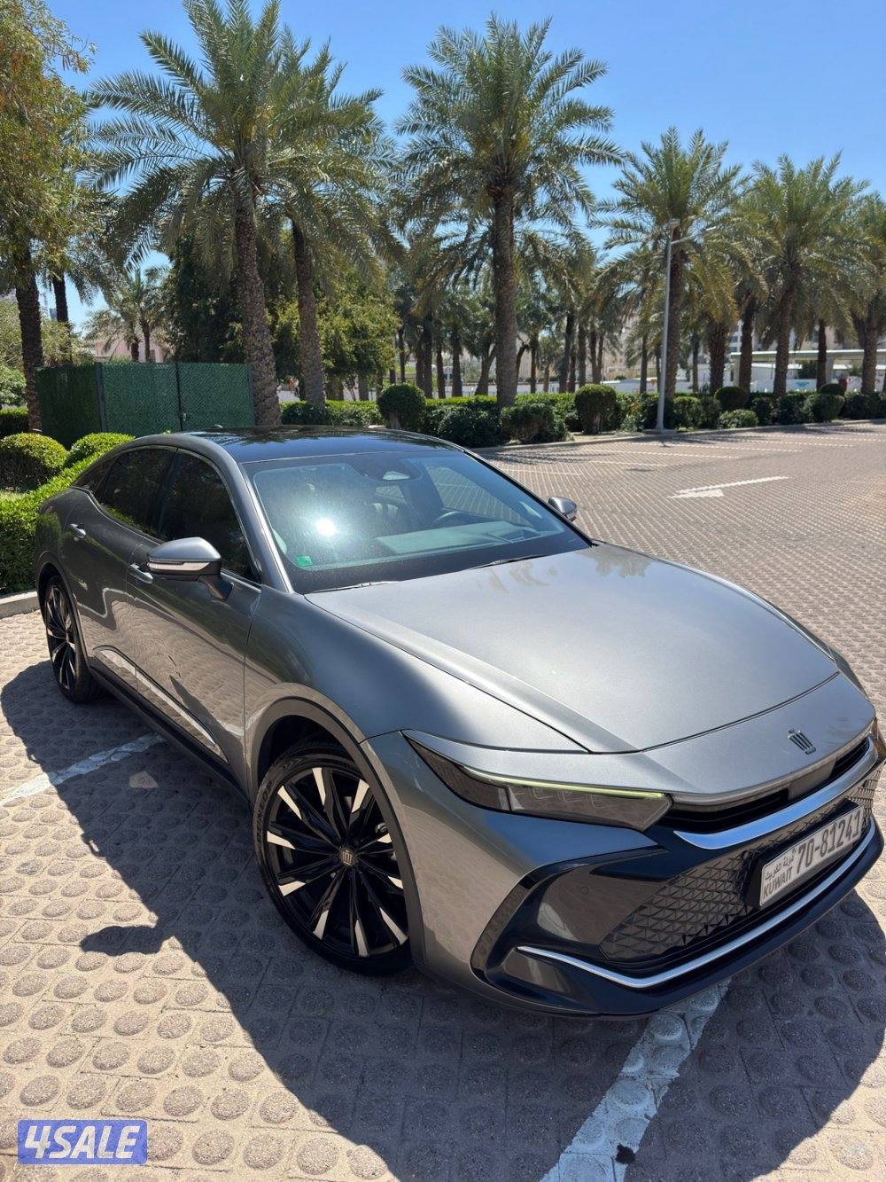 تـويـوتا كـراون اعلـى صنـف الدرجـة الاولـى1