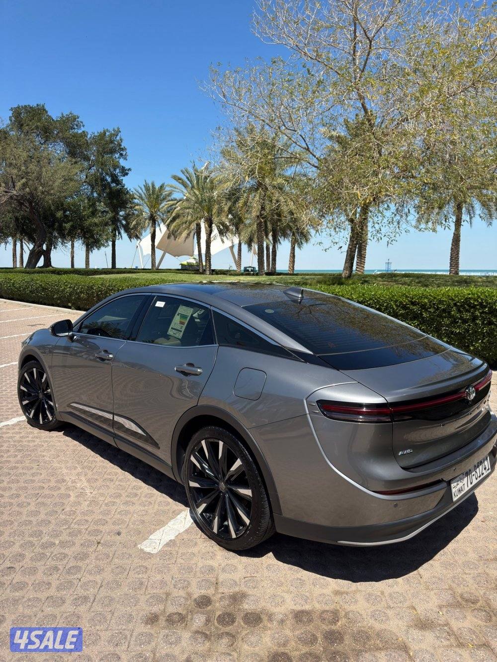 تـويـوتا كـراون اعلـى صنـف الدرجـة الاولـى3