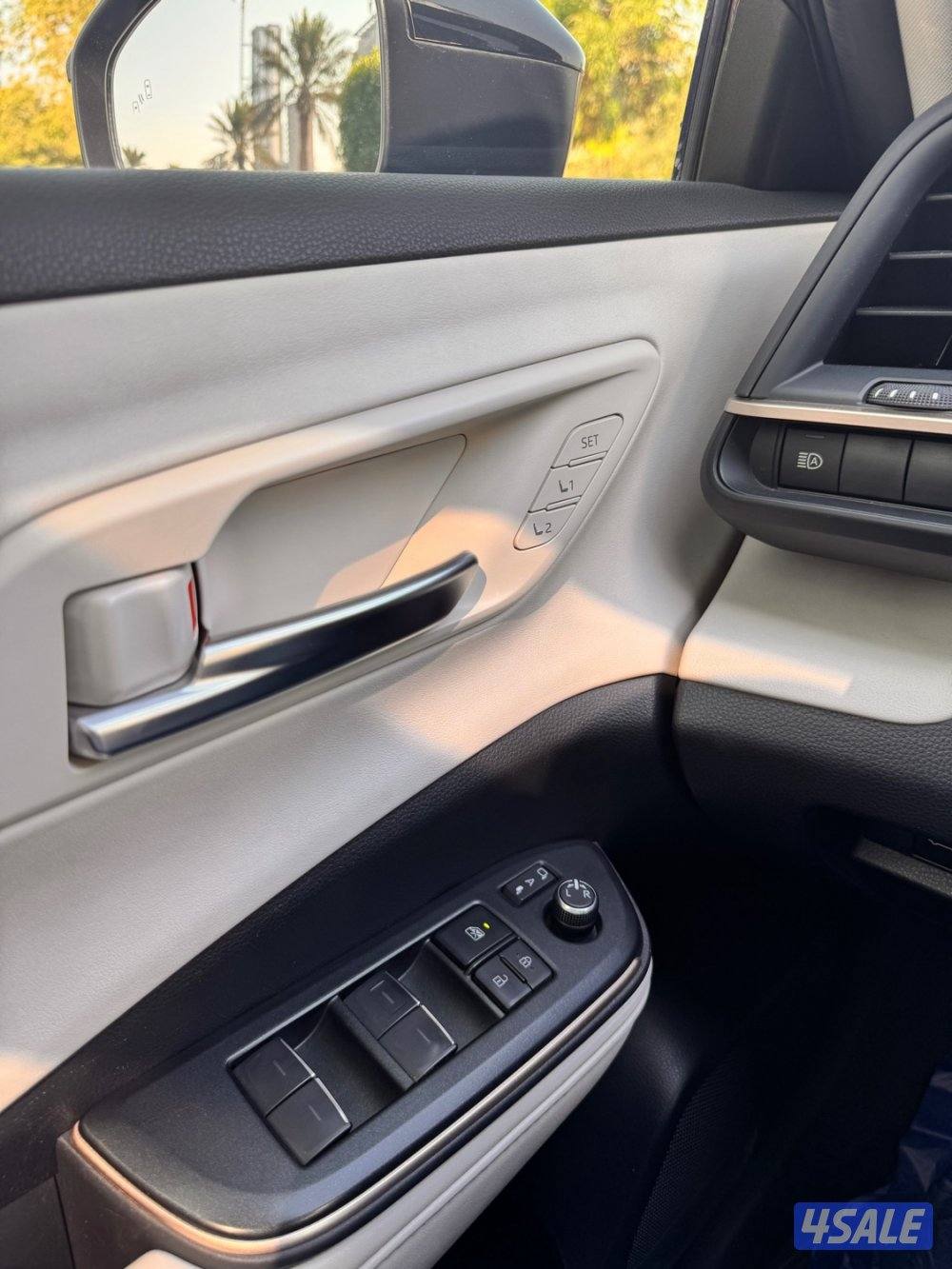 تـويـوتا كـراون اعلـى صنـف الدرجـة الاولـى10