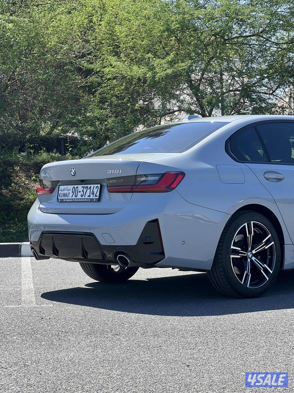 بي ام دبليو 318i موديل 20255