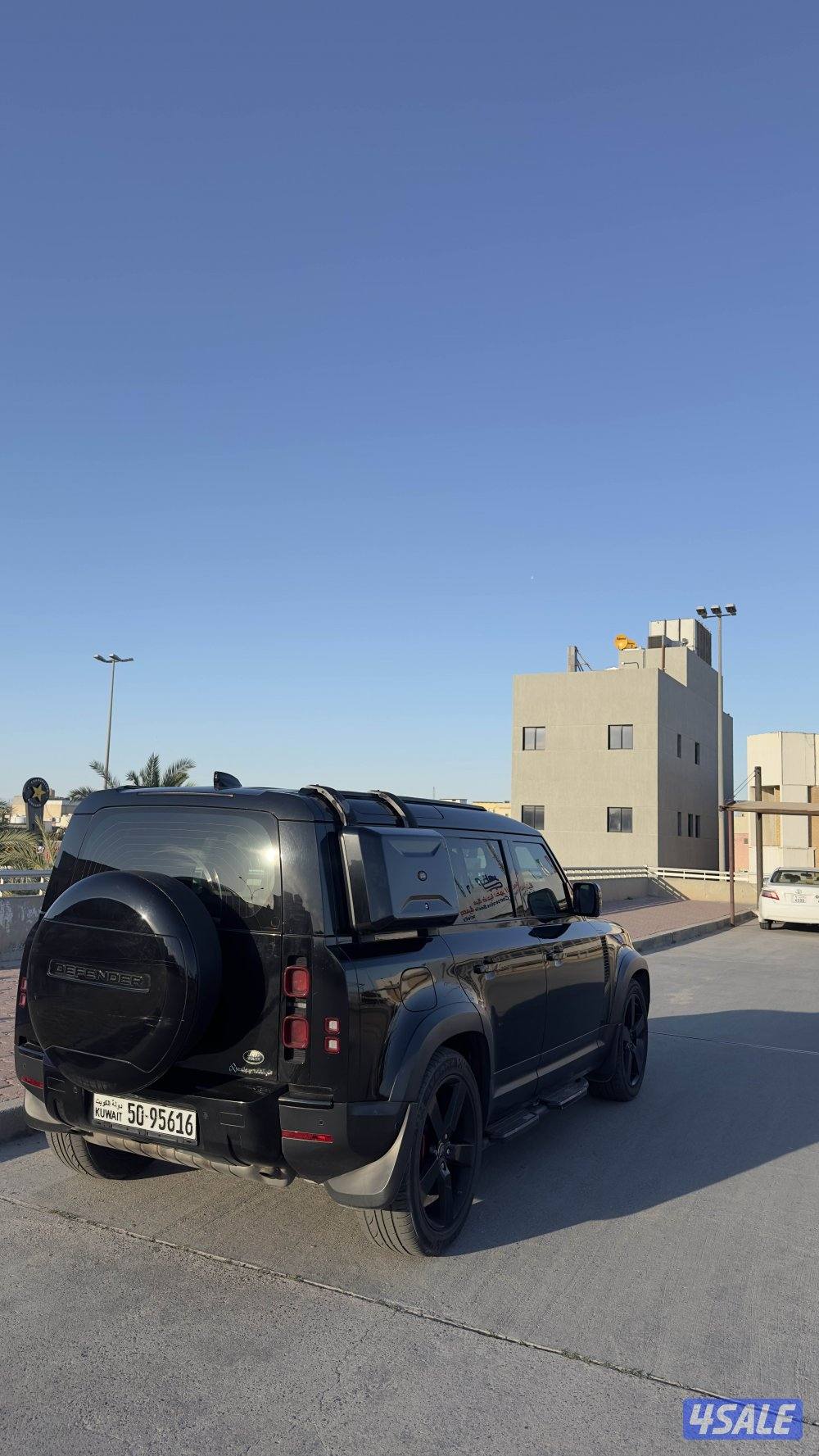 ديفندر اعلى فئه شرط الفحص قير مكينه شاصي بدي 6سلندر تيربو ماشي200الف6
