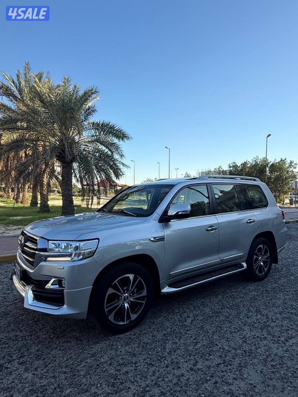 لاند كروز VXRSالساير 2020 بحاله نادره عداد 113 الف7