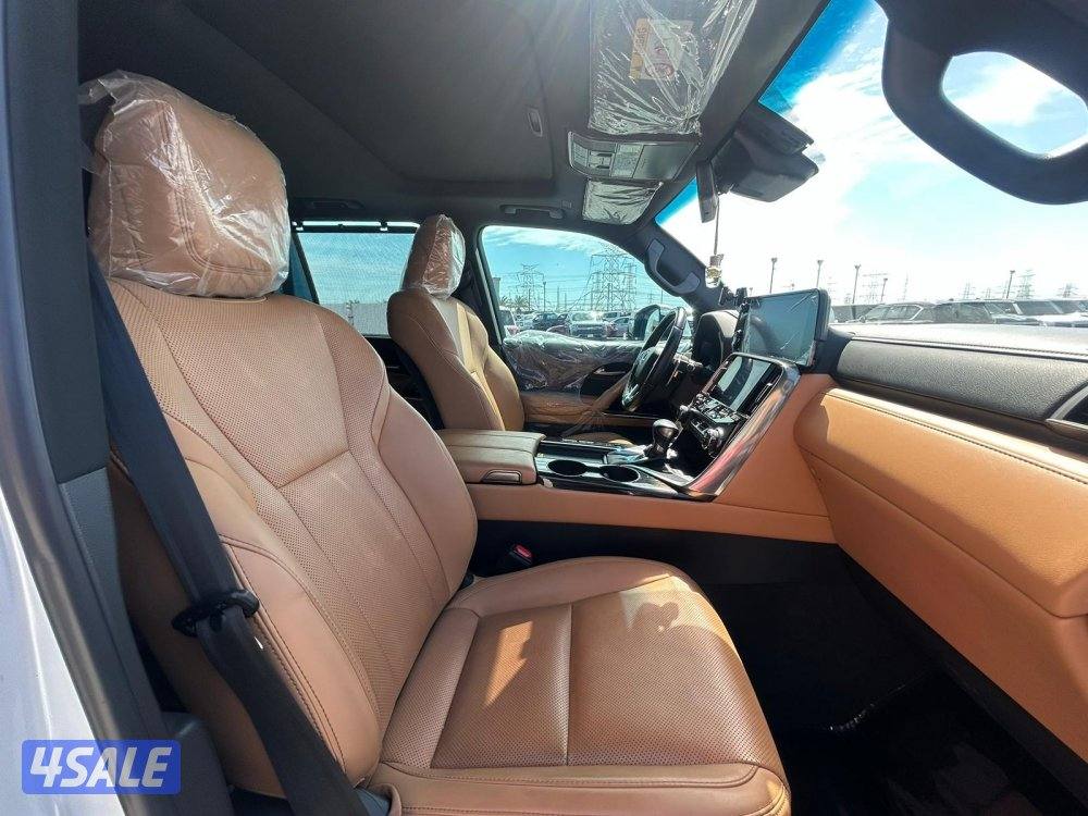 لكزس LX600 درجة ثانيه  twinturbo .V6 موديل 2024 ماشى 105.000 k.m5