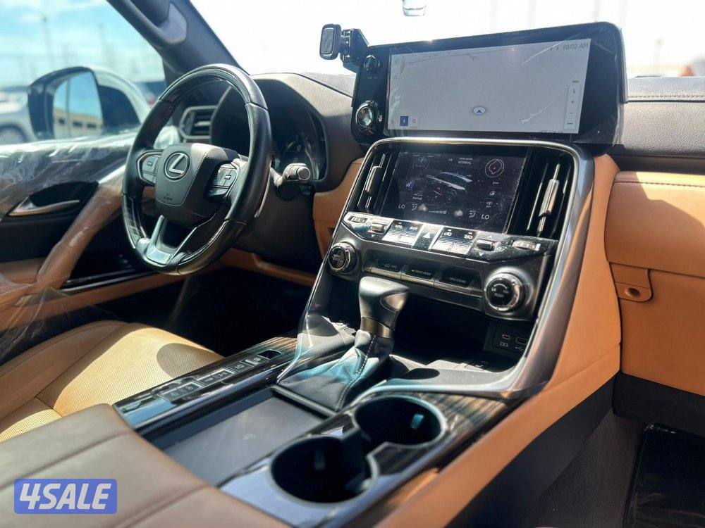 لكزس LX600 درجة ثانيه  twinturbo .V6 موديل 2024 ماشى 105.000 k.m6