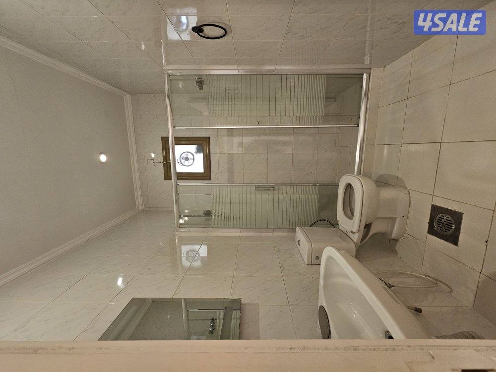 للايجار شقتين فنيطيس لامانع العقد باسم سيده شهر٤فري6