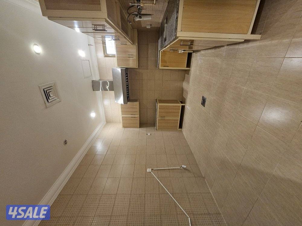 للايجار شقتين فنيطيس لامانع العقد باسم سيده شهر٤فري7