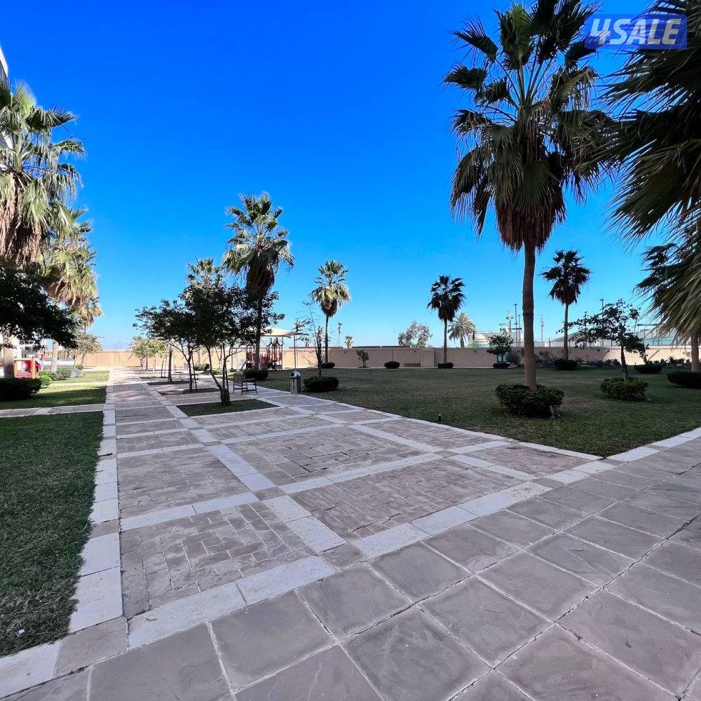 شقة نصف مفروشة إطلالة بحرية مباشرة للإيجار في بنيد القار8