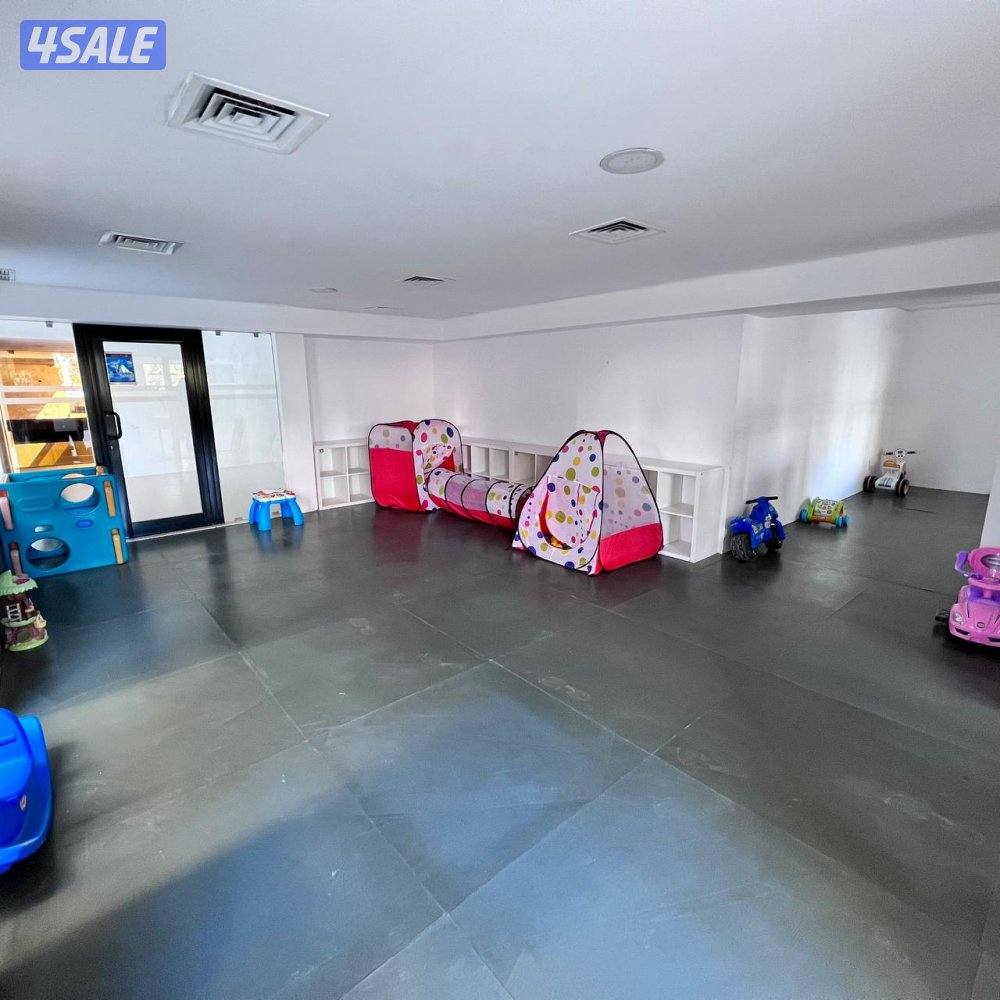 شقة نصف مفروشة إطلالة بحرية مباشرة للإيجار في بنيد القار10