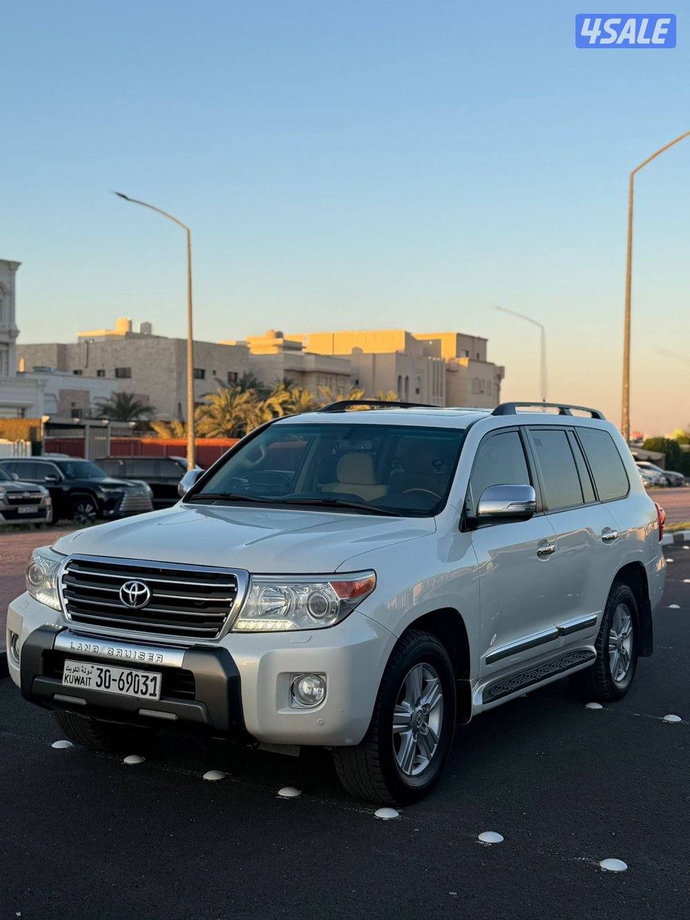 للبيع لاند كروزر 20142