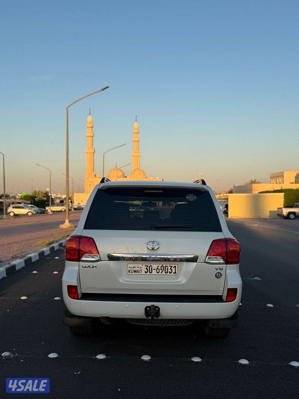 للبيع لاند كروزر 20144