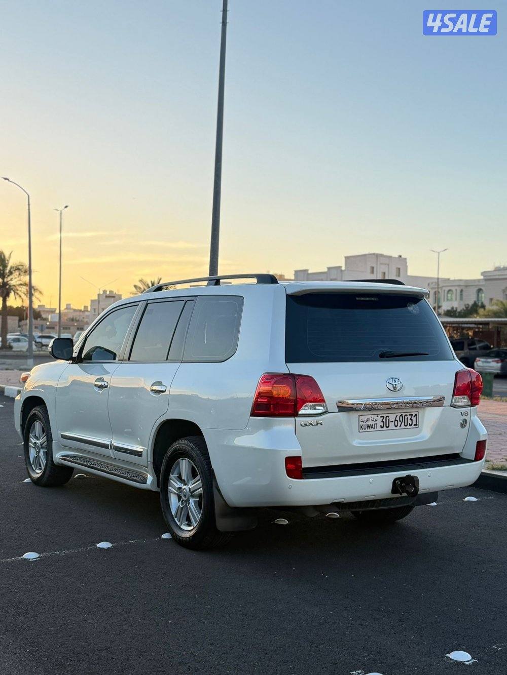 للبيع لاند كروزر 20145