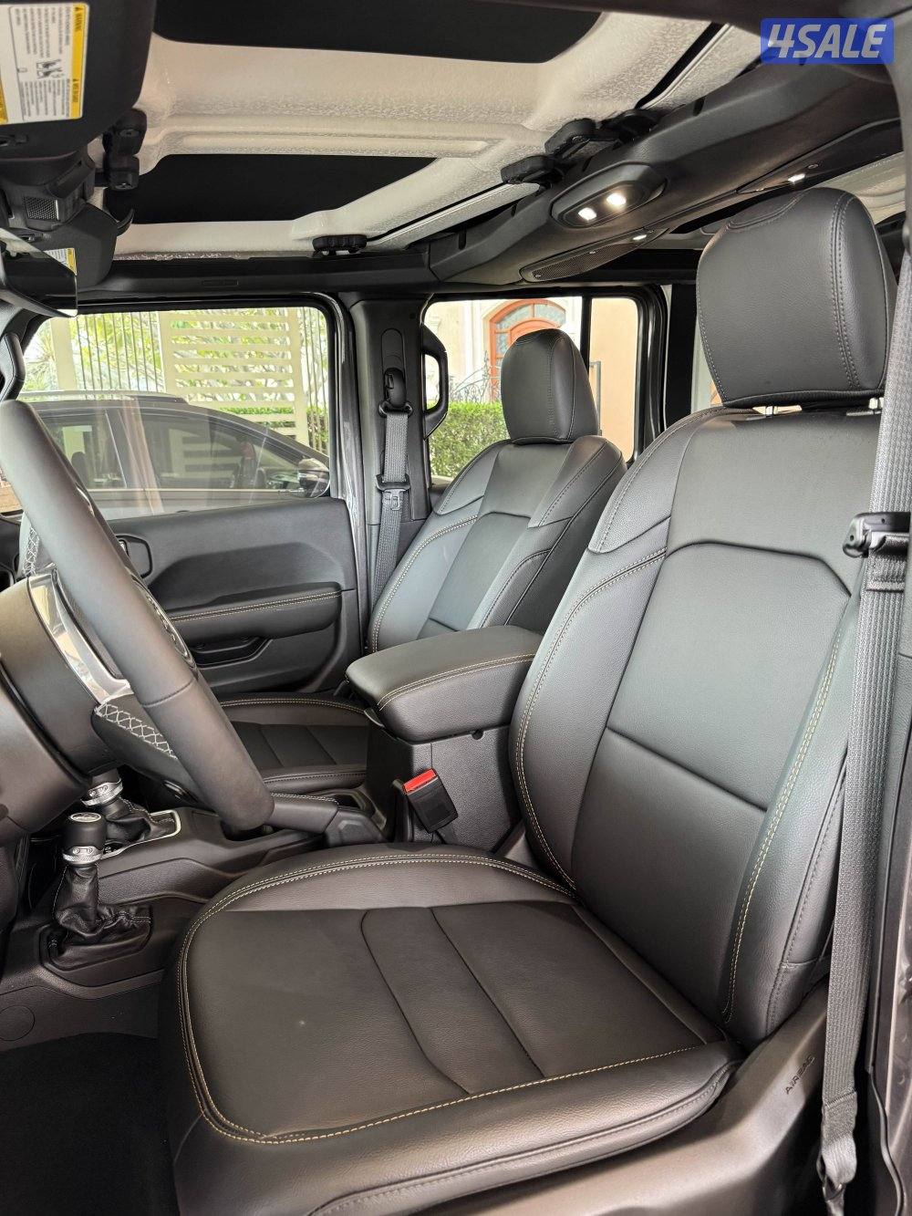 للبيع جيب رانقلر sahara جديد4