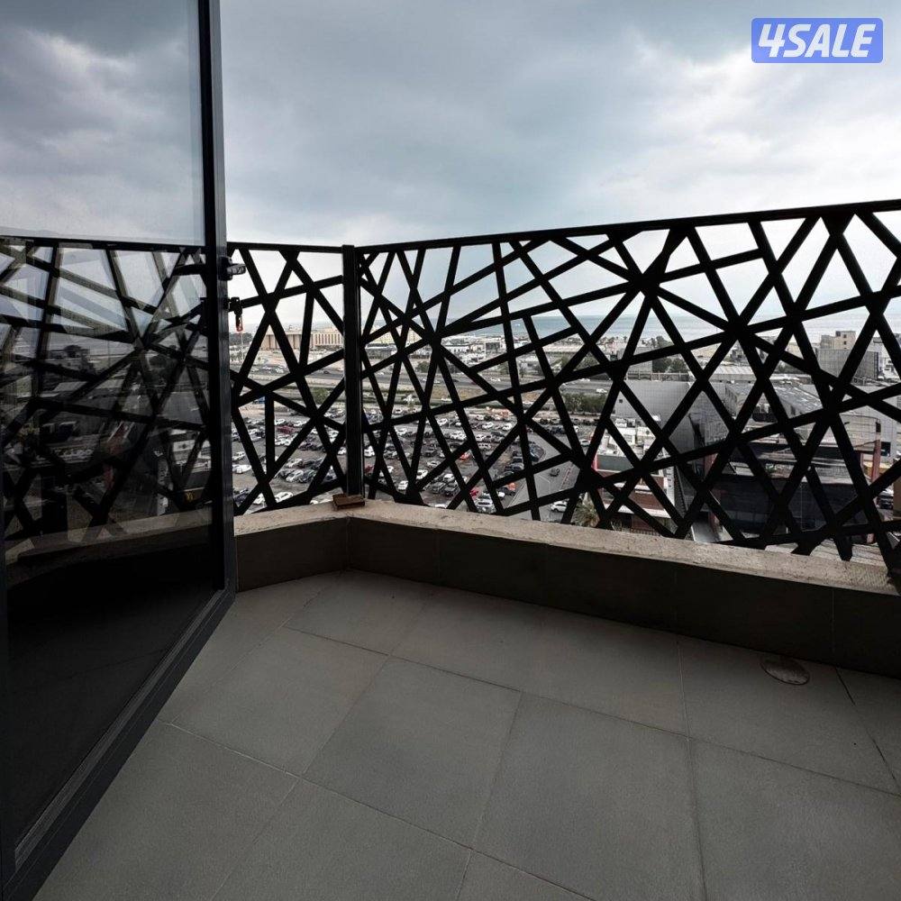 شقة مع بلكونة للإيجار في صباح السالم4