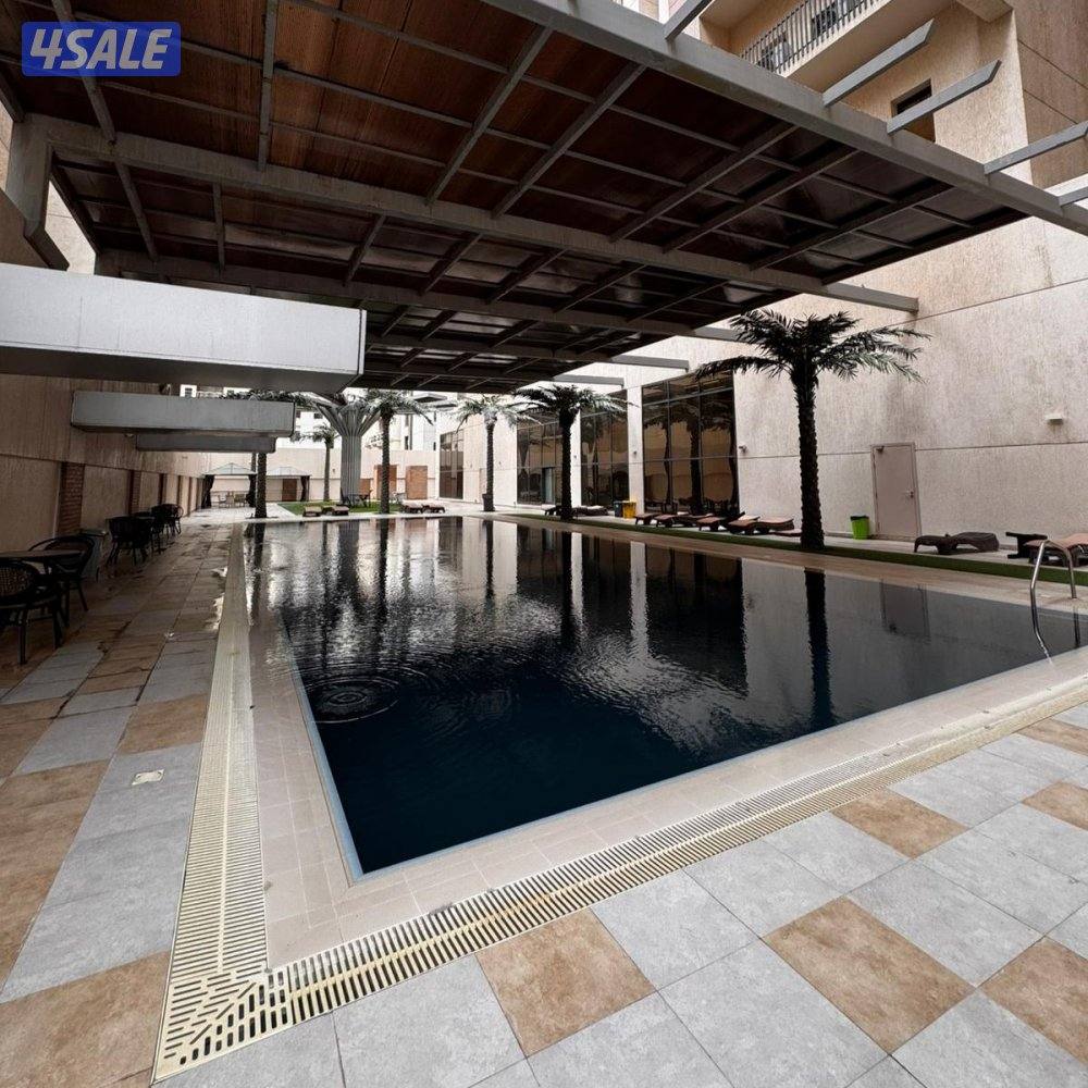 شقة مع بلكونة للإيجار في صباح السالم8