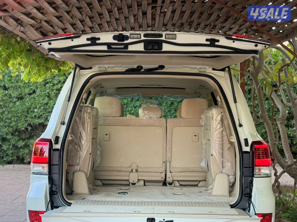 تويوتا _ لاندكروزر GXR _ الساير _ صبغ الوكالة _ 20187