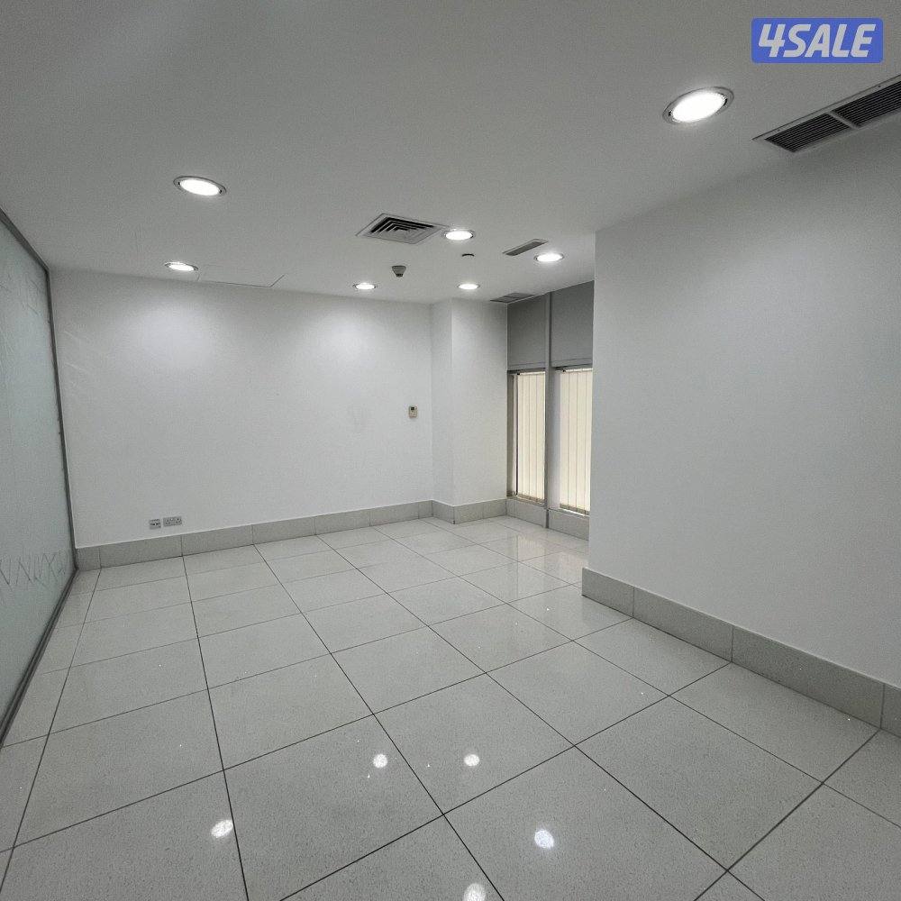 دور كامل تجاري مع فترة سماح للإيجار في القبلة قطعة 115