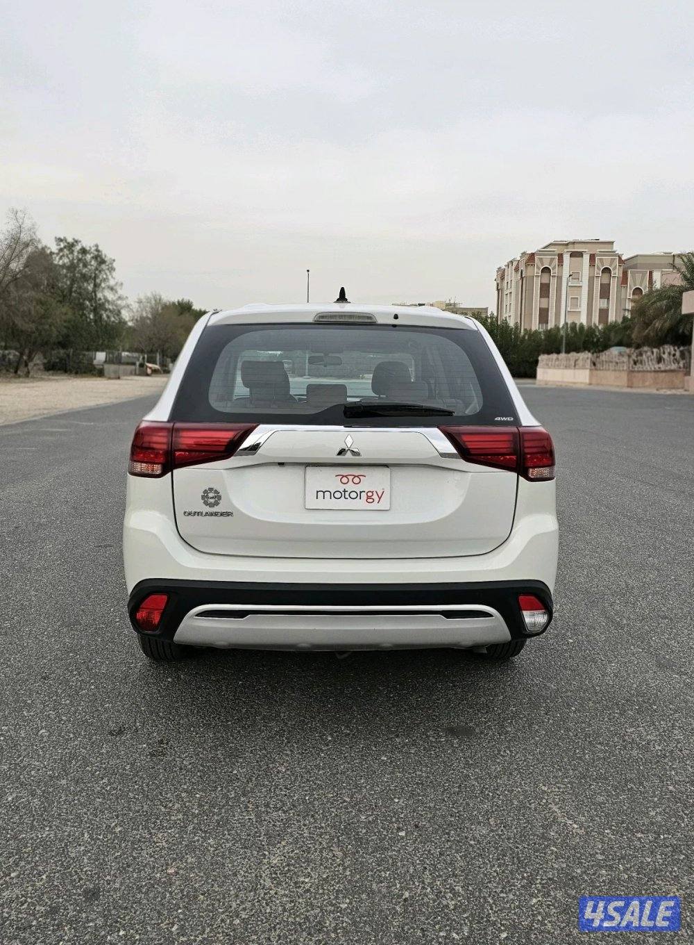 Mitsubishi Outlander 20214