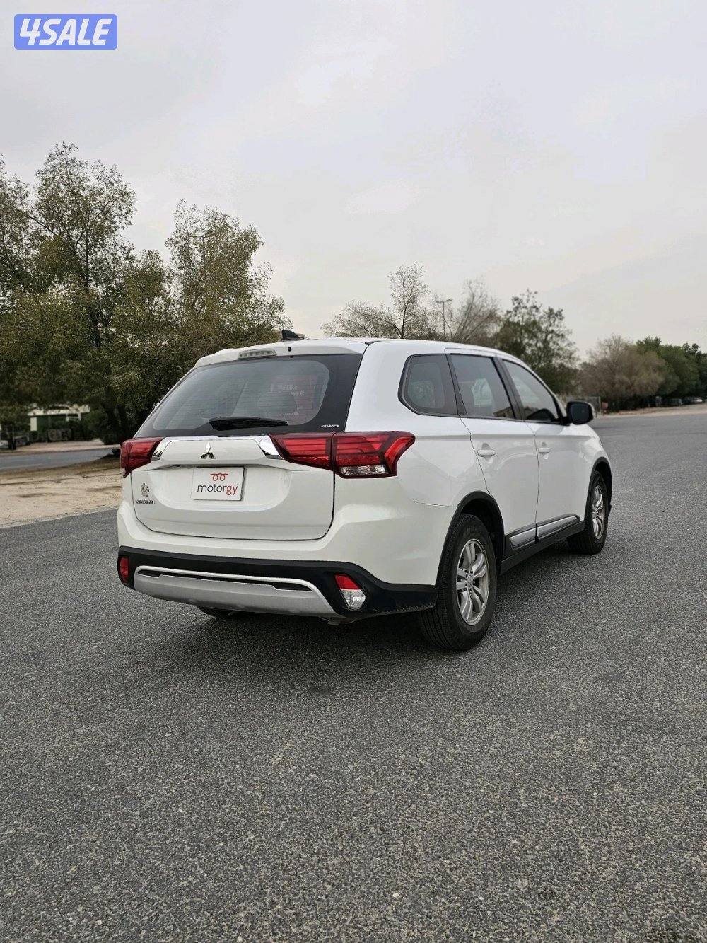 Mitsubishi Outlander 20215
