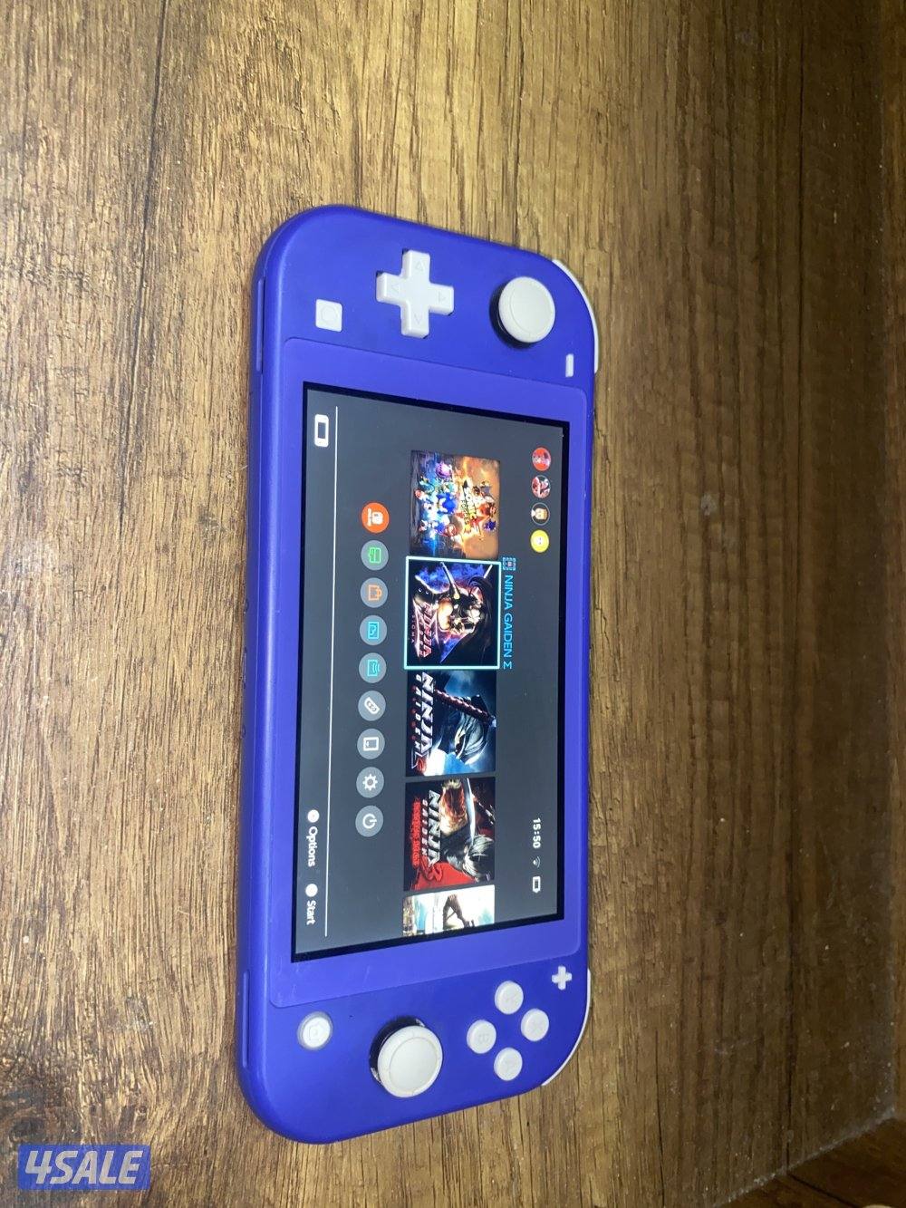 Nintendo switch ب٤٠دم و مع ثلاثة اشرطه ب٦٠دك2