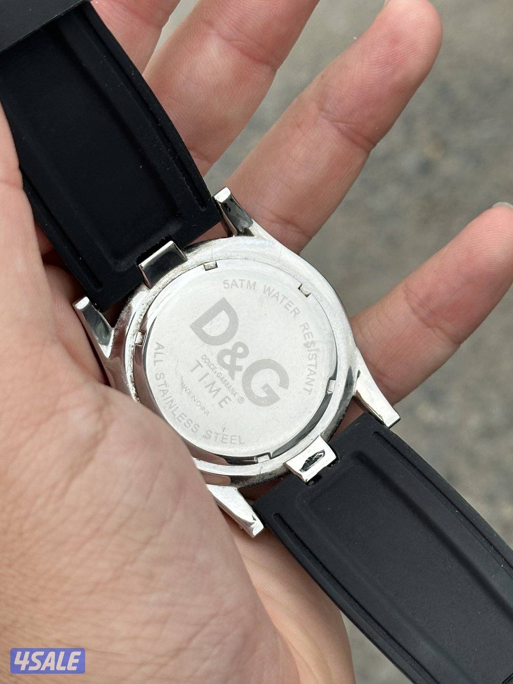 للبيع ساعه دولتشي ان غابانا4