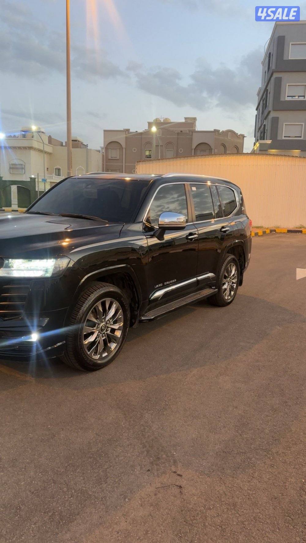 لاند كروز 20220