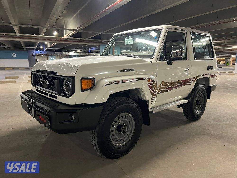 تويوتا لاند كروزر ربع ديزل موديل 2025 اصفار8