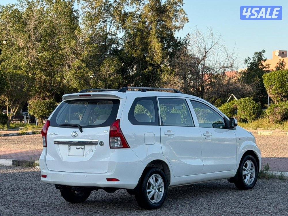 للبيع افانزا موديل 2015 وارد الساير2