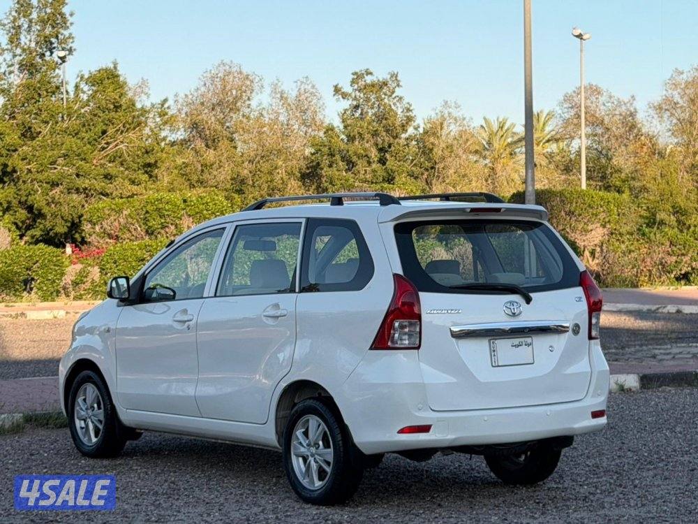 للبيع افانزا موديل 2015 وارد الساير3