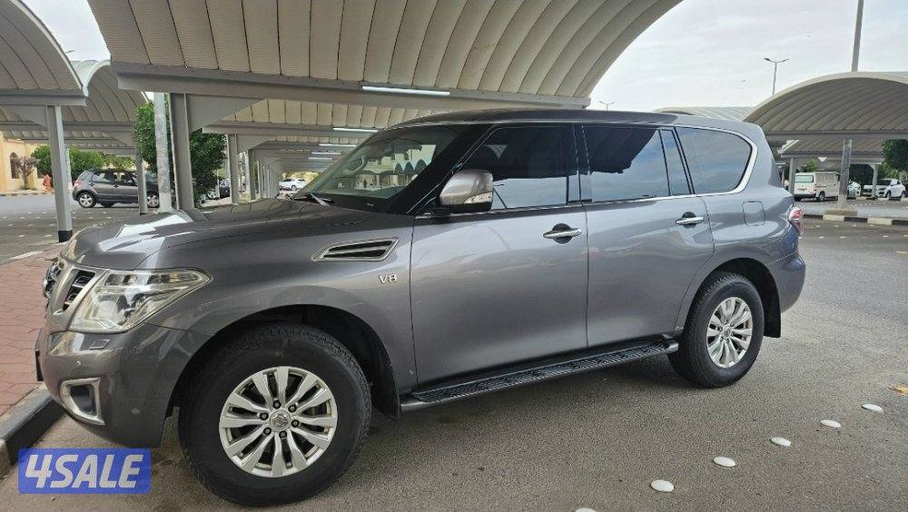 نيسان باترول LE المكينة الكبيرة 8 سلندر6