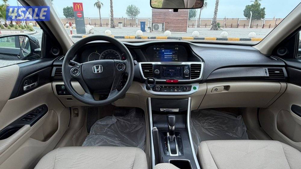 هوندا اكورد موديل 2014 / بحاله ممتازه9