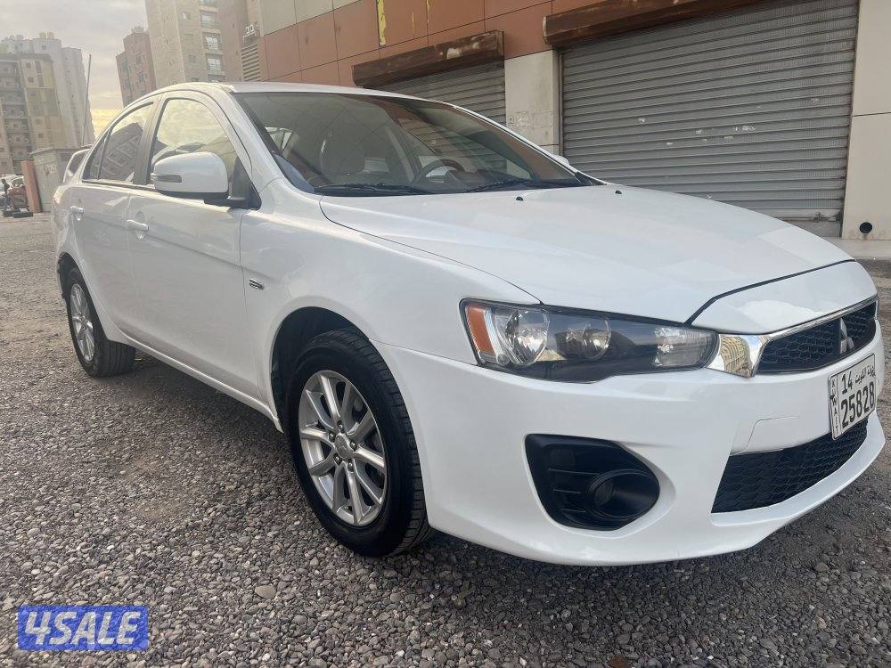 ميتسوبيشي لانسر ٢٠١٦  بحالة ممتازة  بيعة سريعة ٩٥٠. دينار13