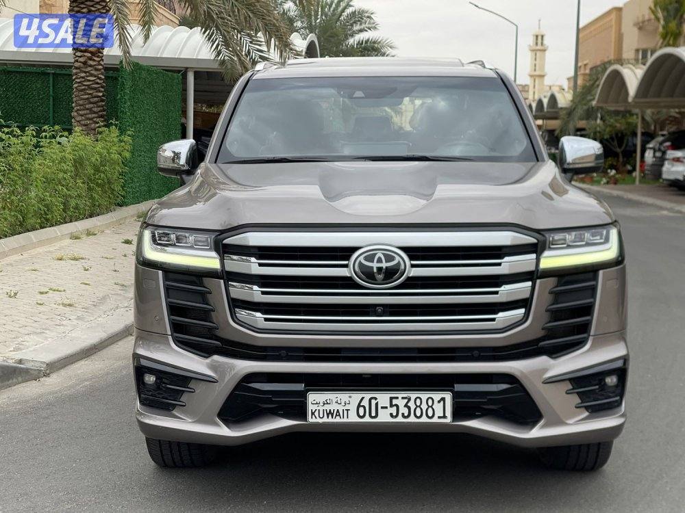 للبيع لاند كروزر VXR صبغ الوكاله وارد الساير7