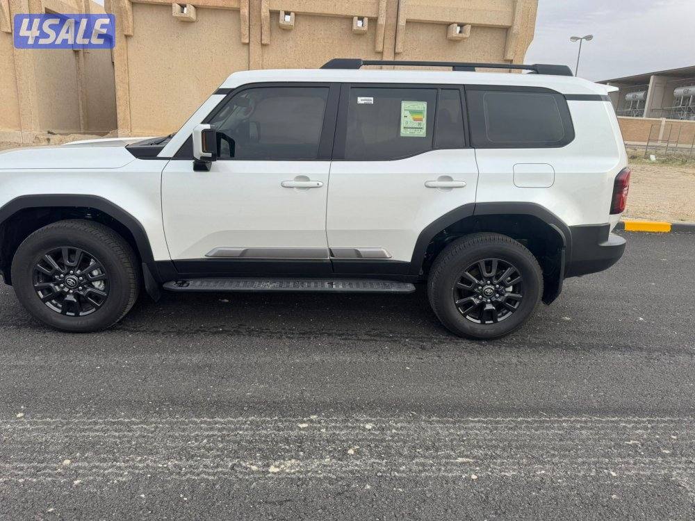 برادو TX الساير 2025 الساير بحاله الوكاله عداد 3500 كيلو شبه اصفار1