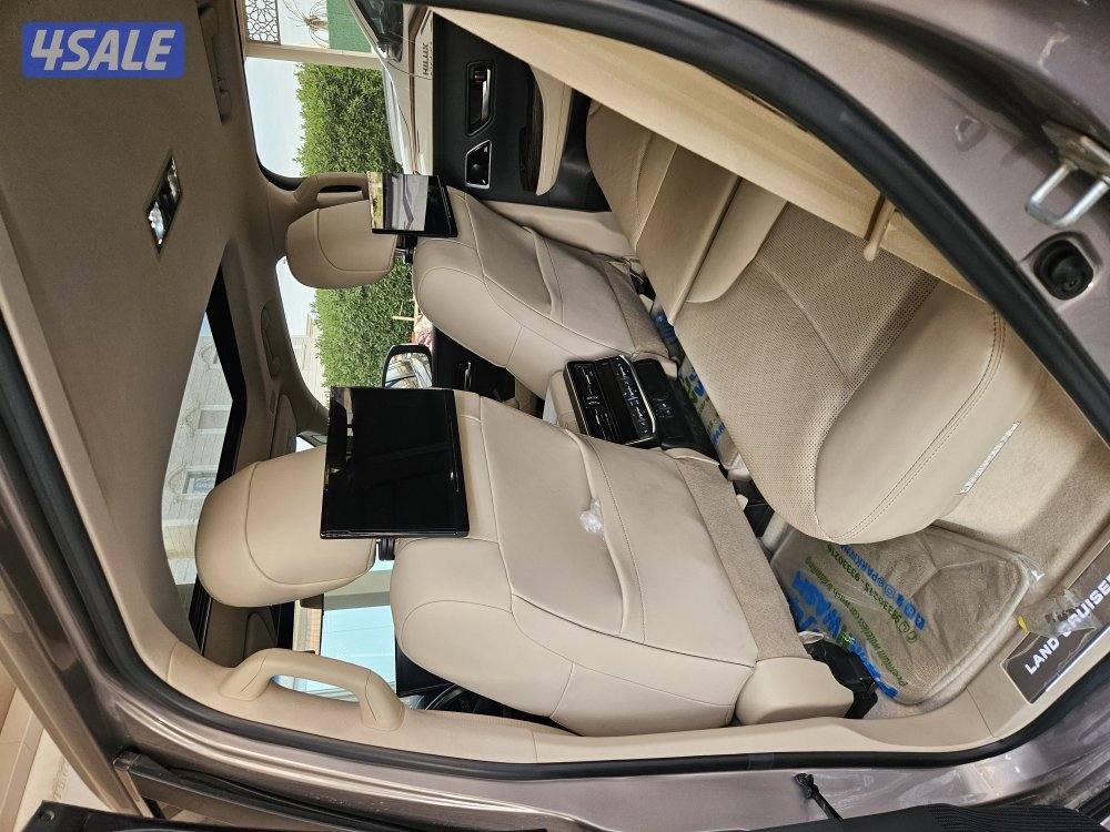 لاند كروزر 2022  VXR6