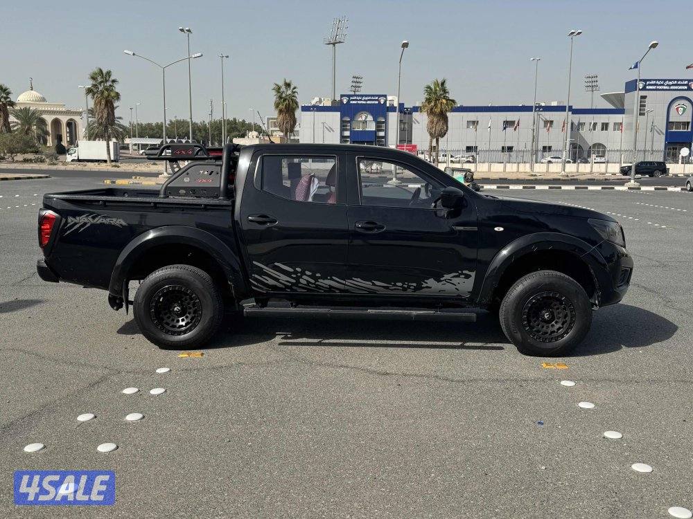 للبيع نيسان نافارا0