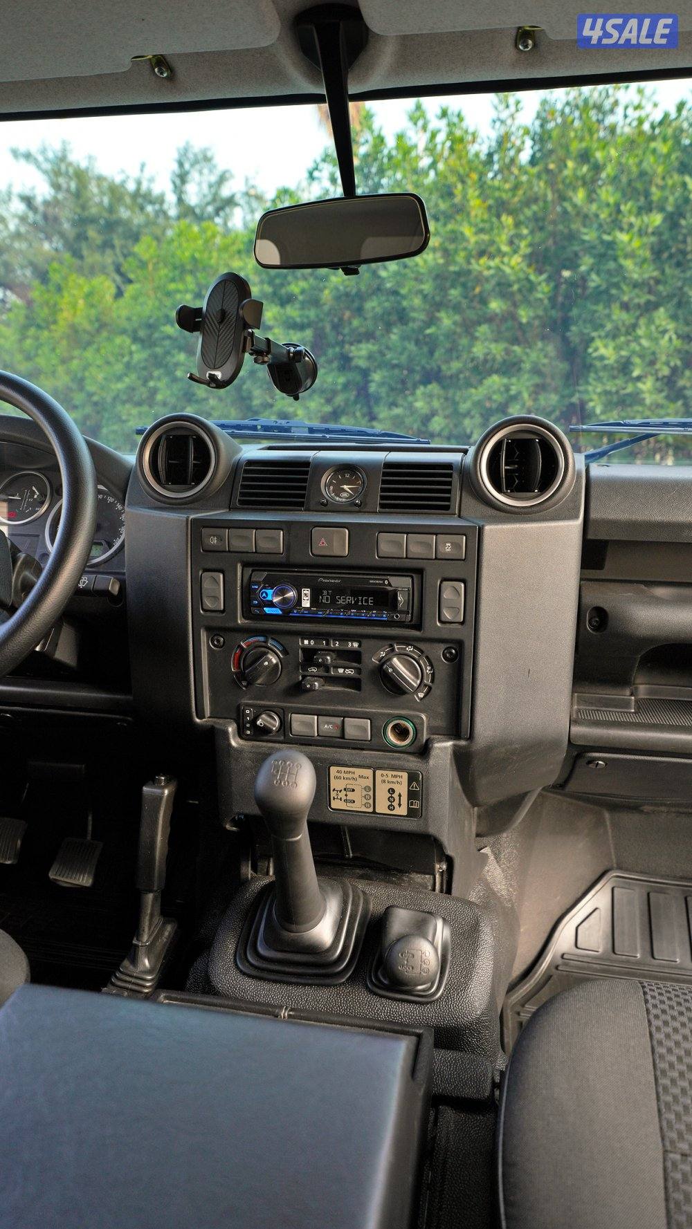 Land Rover defender 130 pickup 201514