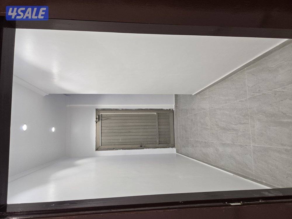 شقه مع روف للإيجار1