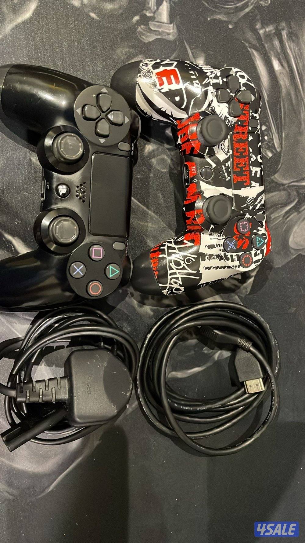 سوني فور استعمال نضيف معى ملحقاتها من وايرات و يددتين2