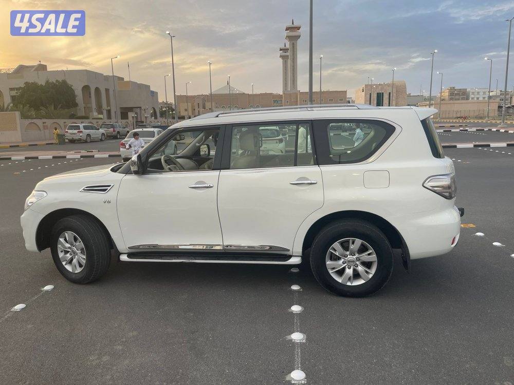 للبيع باترول 8 سلندر ماشي236 شرط الفحص بالكامل3