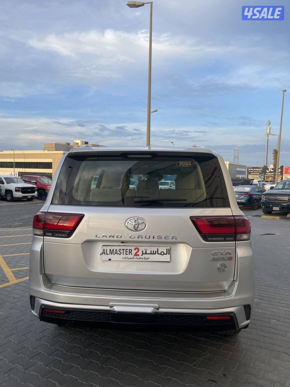 للبيع لاند كروزر GXR ايرو اس صبغ الوكاله 20224