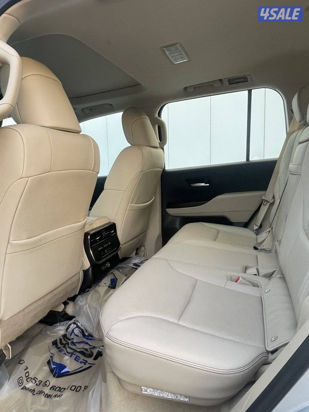 للبيع لاند كروزر GXR ايرو اس صبغ الوكاله 20225